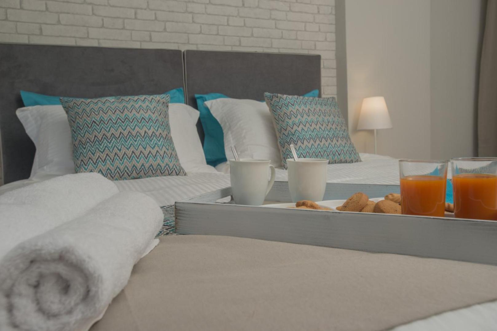 Athina Residence Lentas Luaran gambar