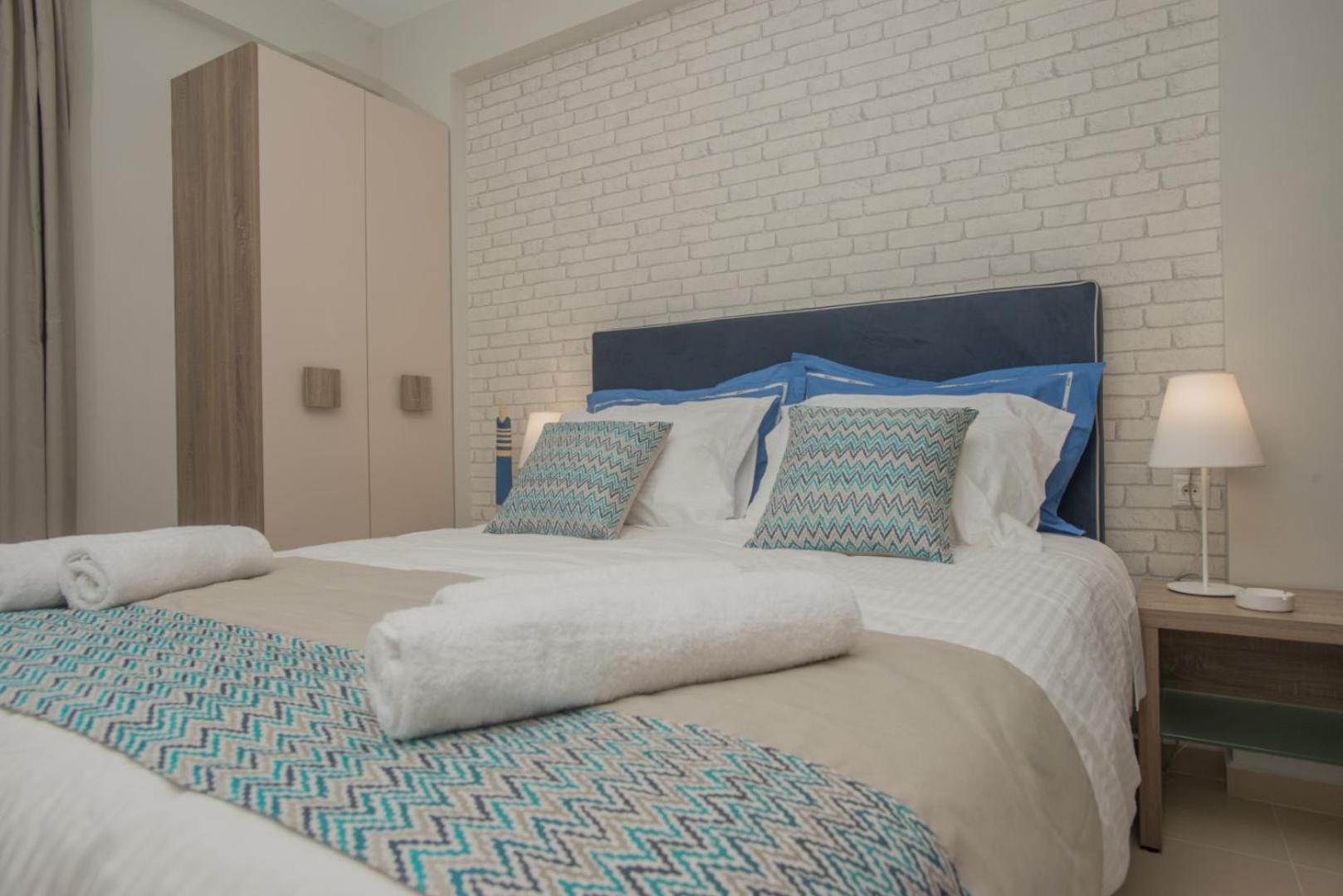 Athina Residence Lentas Luaran gambar