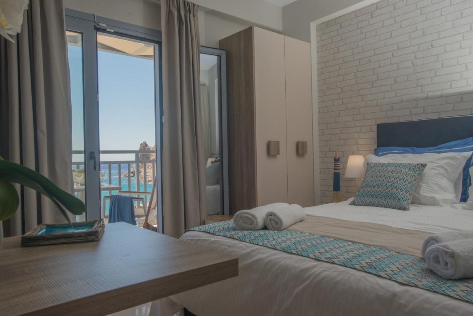 Athina Residence Lentas Luaran gambar